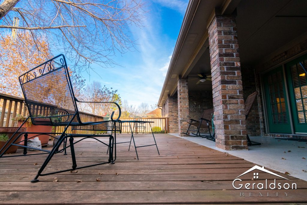 Geraldson Realty | Listing Photos